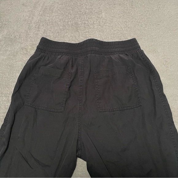 A new day joggers size medium in black - Picture 9 of 9